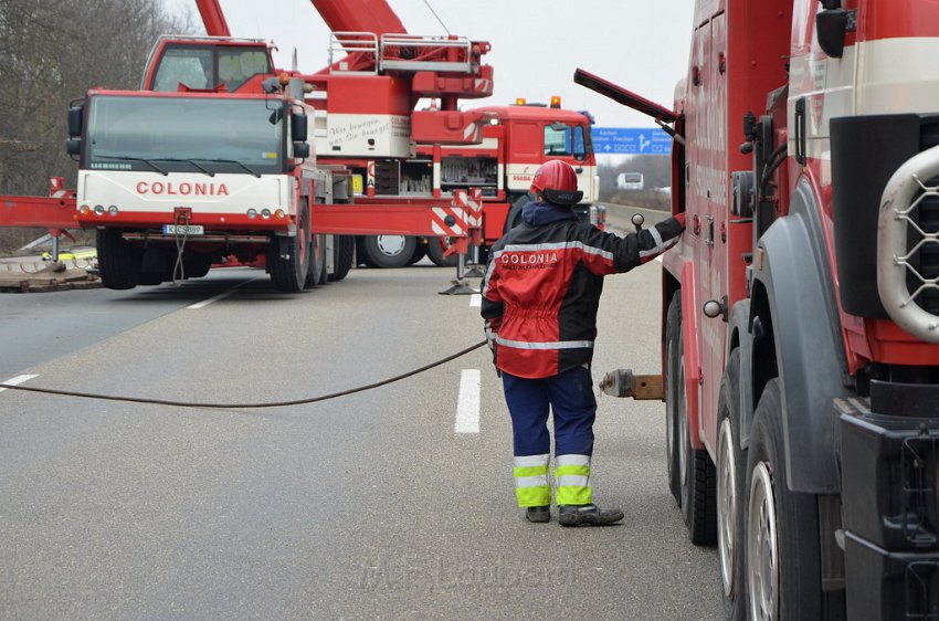 VU A4 Rich Olpe kurz hinter AK Koeln West P527.JPG